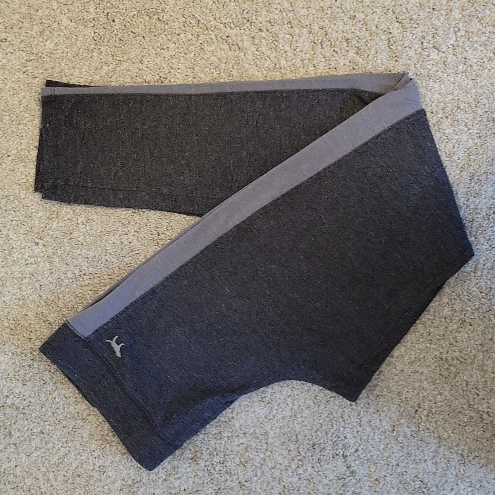 PINK Victoria's Secret Leggings - M